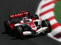Агури Сузуки преговаря за дял от тима си в F1. Причините са финансови