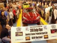 Chrysler произведе 25 000 спорткар Dodge Viper