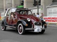 Citroen 2CV стана юбиляр