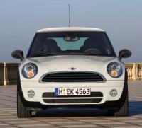 Моделната гама на MINI се разширява с нов базов модел MINI One D