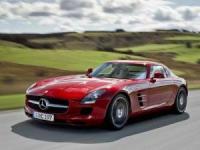 Mercedes-Benz SLS AMG се сдоби с крила