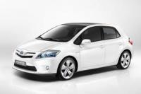Хибридният Auris ще получи двигател от Prius