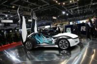 Bertone Pandion на изложението в Женева. Видео