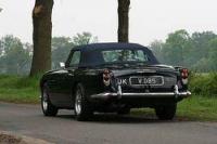 45-годишен Aston Martin DB5 Vantage Convertible чупи рекорди