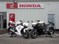 Два нови Honda Fireblade в чест на TT