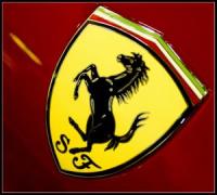 Ferrari изтегля "458 Italia"