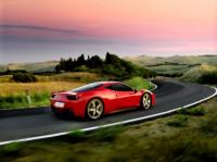 Ferrari 458 Italia: Спортен автомобил на годината 2011 на Auto Express