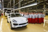 Porsche произведе 100 000 от новия Cayenne