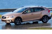 Volvo тества оф-роуд вариант на V40