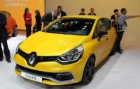 Новото Clio RS 200 EDC на  Renault застана пред обективите