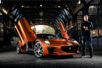 Jaguar C-X75 за пръв път пред лондонска публика на парада “Lord Mayor’s Show”