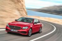 Mercedes стартира продажбите на новите E-Class и SLC, и на обновената версия SL