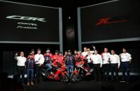 EICMA 2106: Трима шампиони и куп звезди представят Honda X-ADV