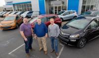 Първи доставки на електромобила Chevrolet Bolt