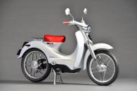 Honda планира първия си електрически скутер през 2018 г.