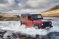 DEFENDER продължава напред: LAND ROVER лансира модел V8, за да отбележи своята 70-та годишнина