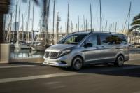 Официални снимки на елвана Mercedes EQV