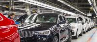 Изкуствен интелект проверява качеството на лаковото покритие в завод на BMW