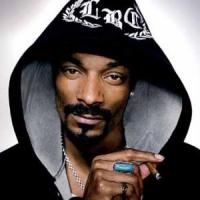 Колите на звездите: Snoop Dogg  кара кабриолет Pontiac Parisienne