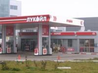 "Лукойл" промени крайните заводски цени на бензина