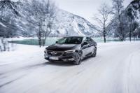Приятните страни на зимата – спокойствие на сняг и лед с Opel