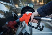 Бензинът у нас е поскъпнал с 3 стотинки за литър за последния месец, дизелът - с 6 стотинки